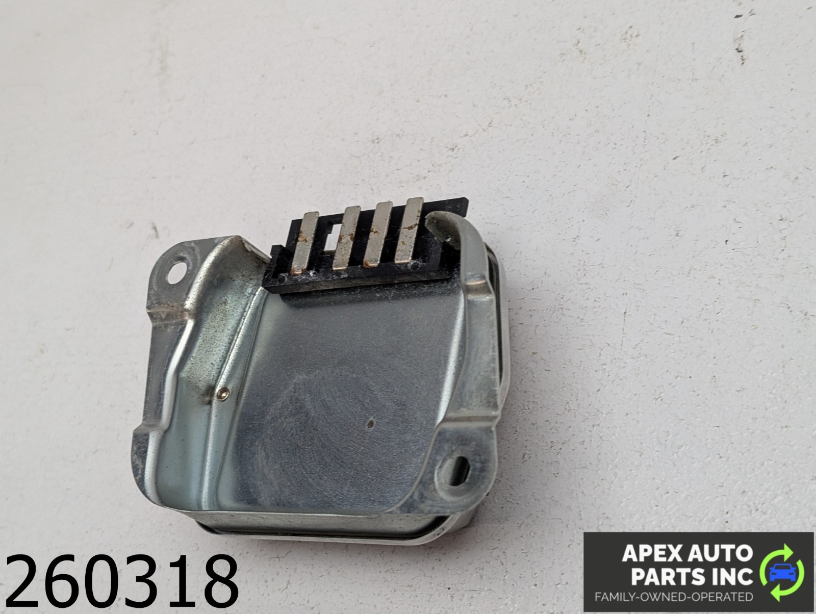 OEM 1985 Ford Crown Victoria 5.0L Voltage Regulator Unit - Image 9