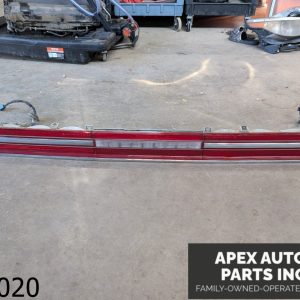 OEM 1991 Chrysler Imperial 3.8L TAIL LIGHT ASSEMBLY PANEL