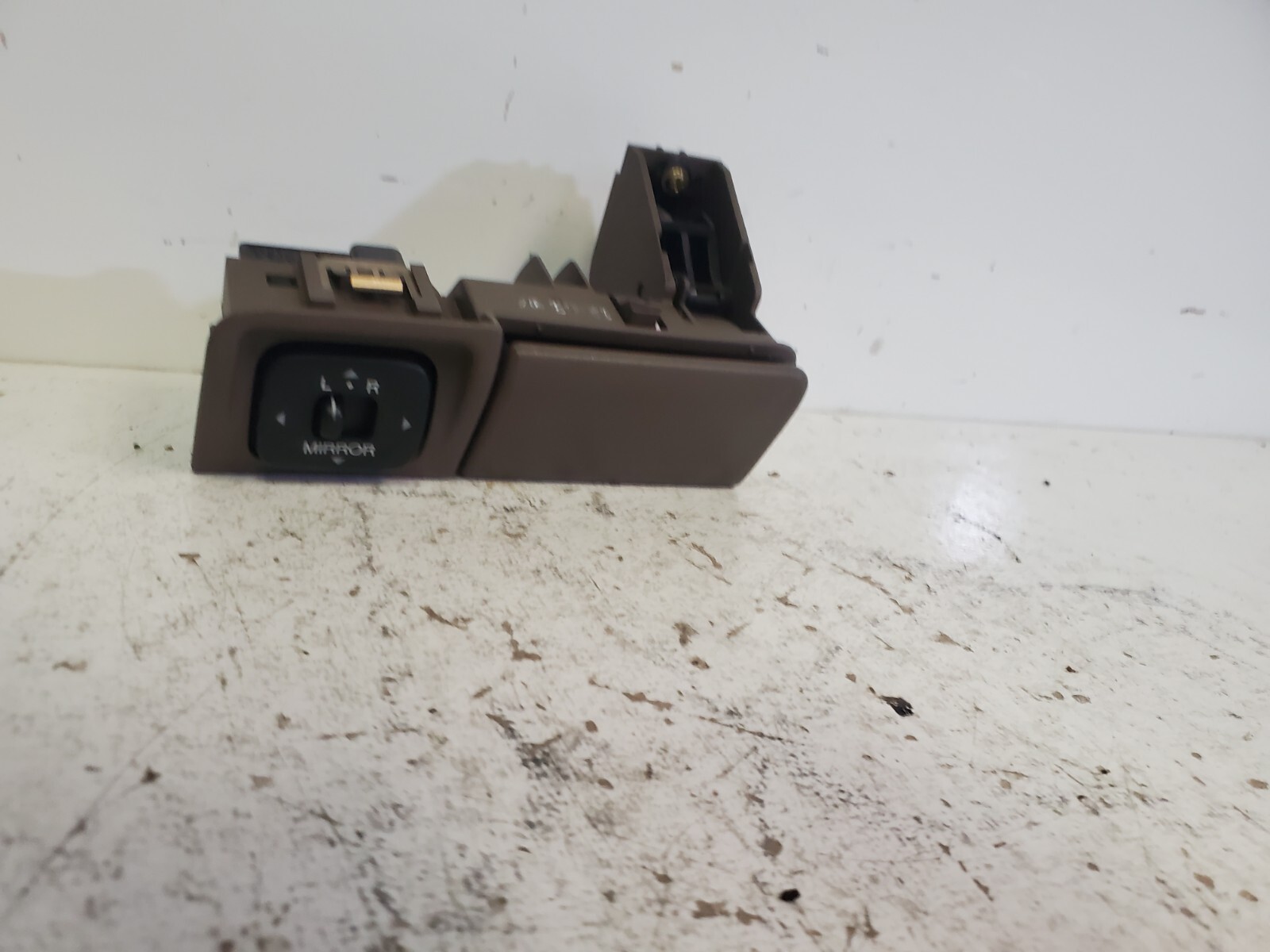 OEM 1995 1996 1997 LEXUS LS400 DASH MIRROR SWITCH COIN TRAY INSERT - Image 3