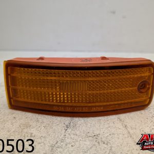 OEM 1996 Lexus LS400 4.0L bumper Left Driver Side Maker Light Reflector