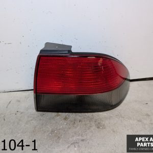 OEM 1999-2002 Saab 9-3 2.0L passenger right TAILLIGHT Brake light housing