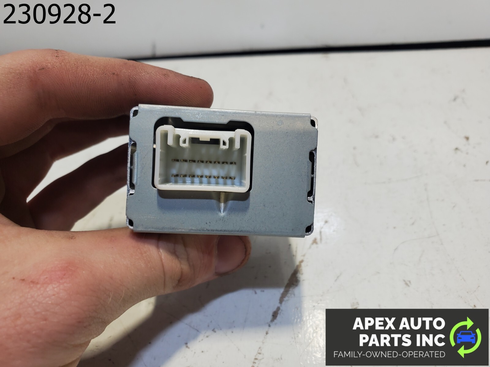 OEM 2001 LEXUS RX300 CRUISE CONTROL MODULE ECM ASSEMBLY - Image 8