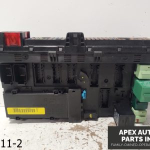 OEM 2003-2012 Range Rover 4.4L Front Underdash Fuse Relay Block YPP000020