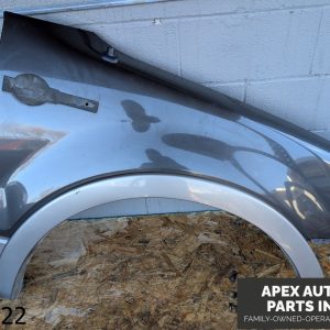 OEM 2004-2005 Ford F-150 King Ranch 5.4L Passenger Fender Front