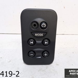 OEM 2006-2009 Land Rover LR3 4.4L REAR RADIO CONTROL PANEL