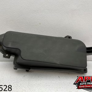 OEM 2006 Lexus GS430 4.3L Engine Bay Fuse Box Cover Lid