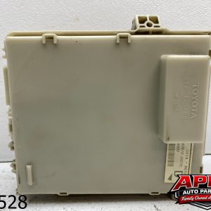 OEM 2006 Lexus GS430 4.3L FUSE RELAY JUNCTION BOX CONTROL MODULE