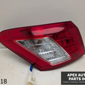 OEM 2007-2009 Lexus ES 350 3.5L Rear Left Driver Side Outer Tail Light Lamp
