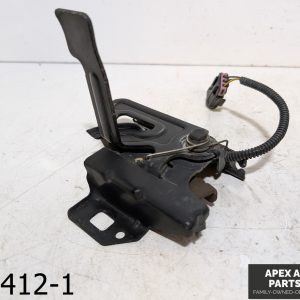 OEM 2007-2014 Chevrolet Tahoe 4.8L Hood Lock Release Latch Actuator