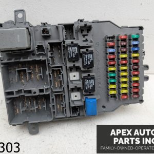 OEM 2007 Acura MDX 3.5L front cabin FUSE RELAY BOX
