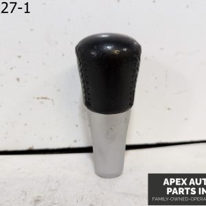 OEM 2007 Mitsubishi Outlander 3.0L Automatic Transmission Gear Shifter Knob