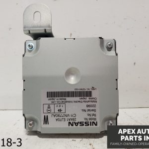 OEM 2008-2010 Infiniti M35 3.5L REAR Camera Control Module 284A1-EJ70A Wire Plug