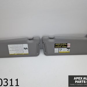 OEM 2008 Toyota Highlander 3.5L Pair of Sun Visors TAN with Illumination