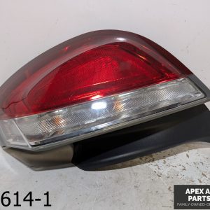 OEM 2009-2012 Lincoln MKS 3.7L Tail Light RH Right Passenger