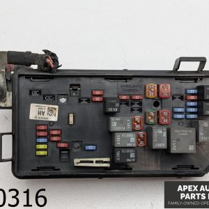 OEM 2010 Cadillac DTS 4.6L Fuse Box AUTOMATIC