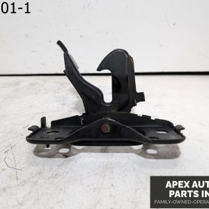 OEM 2010 Chrysler Town & Country 3.8L Hood Lock Latch Striker Handle Assembly