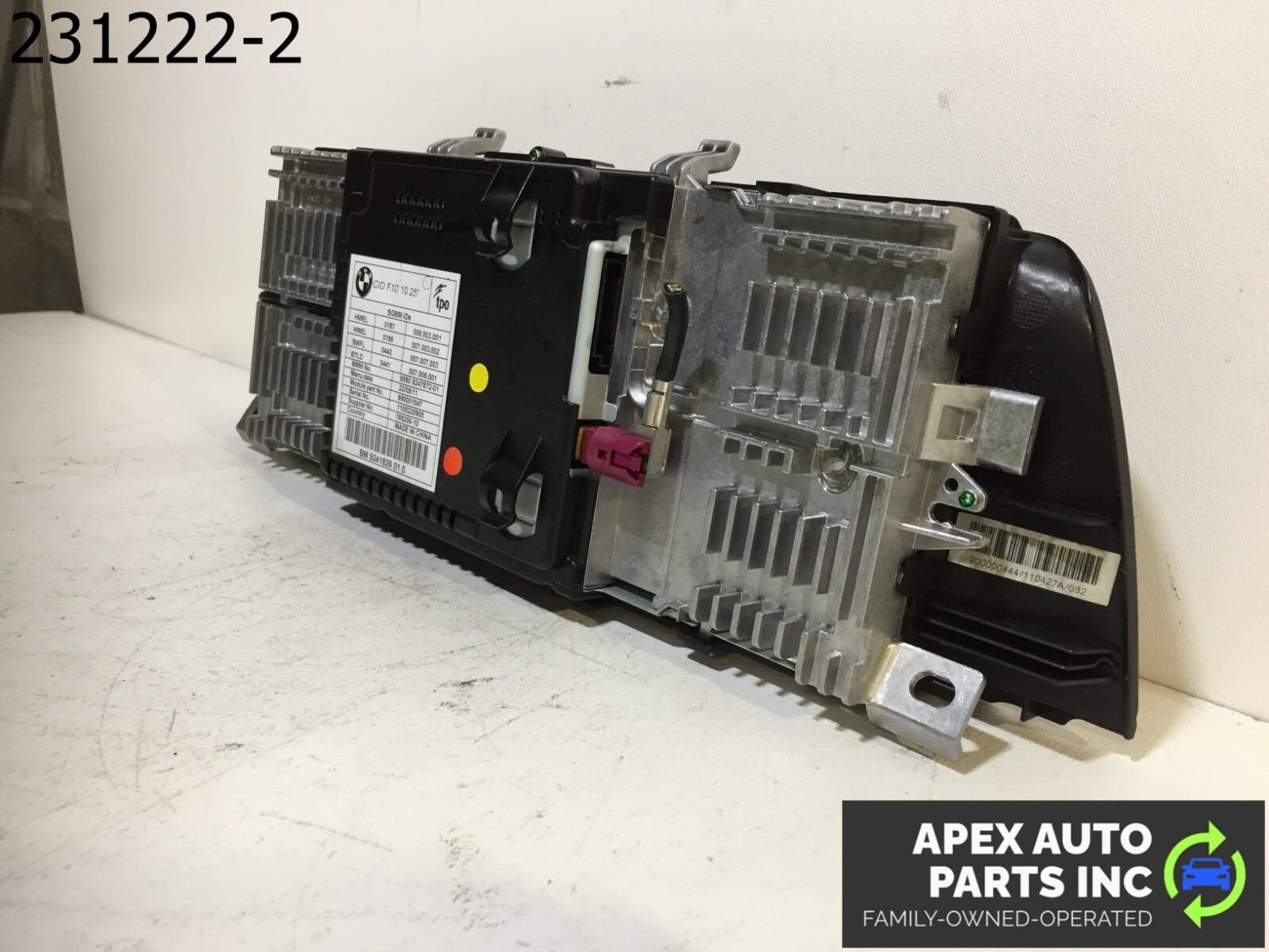 OEM 2011 BMW 550i Info-GPS-TV Screen Display Front Dash - Image 7