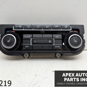 OEM 2012 Volkswagen Eos 2.0L AC and Heater Control
