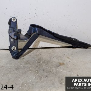 OEM 2015-2023 Dodge Challenger SXT 3.6 RIGHT SIDE HOOD BRACKET SUPPORT HINGE