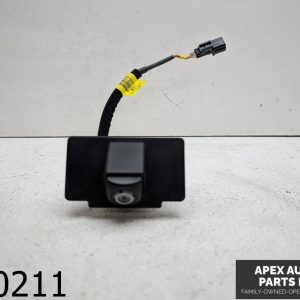 OEM 2015 Kia Cadenza 3.3L rear view camera