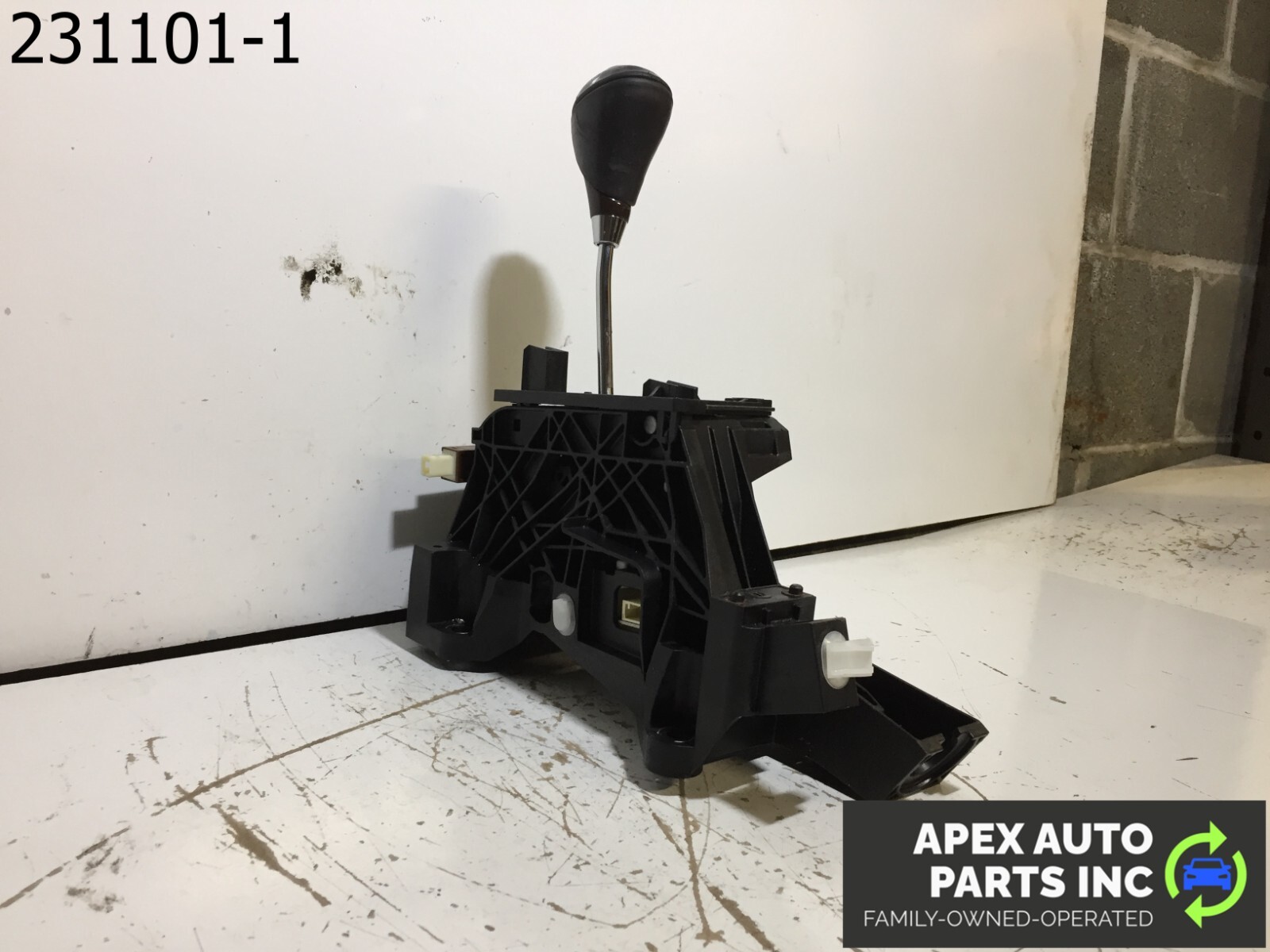 OEM 2015 Lexus ES350 AUTOMATIC TRANSMISSION SHIFTER ASSEMBLY - Image 3