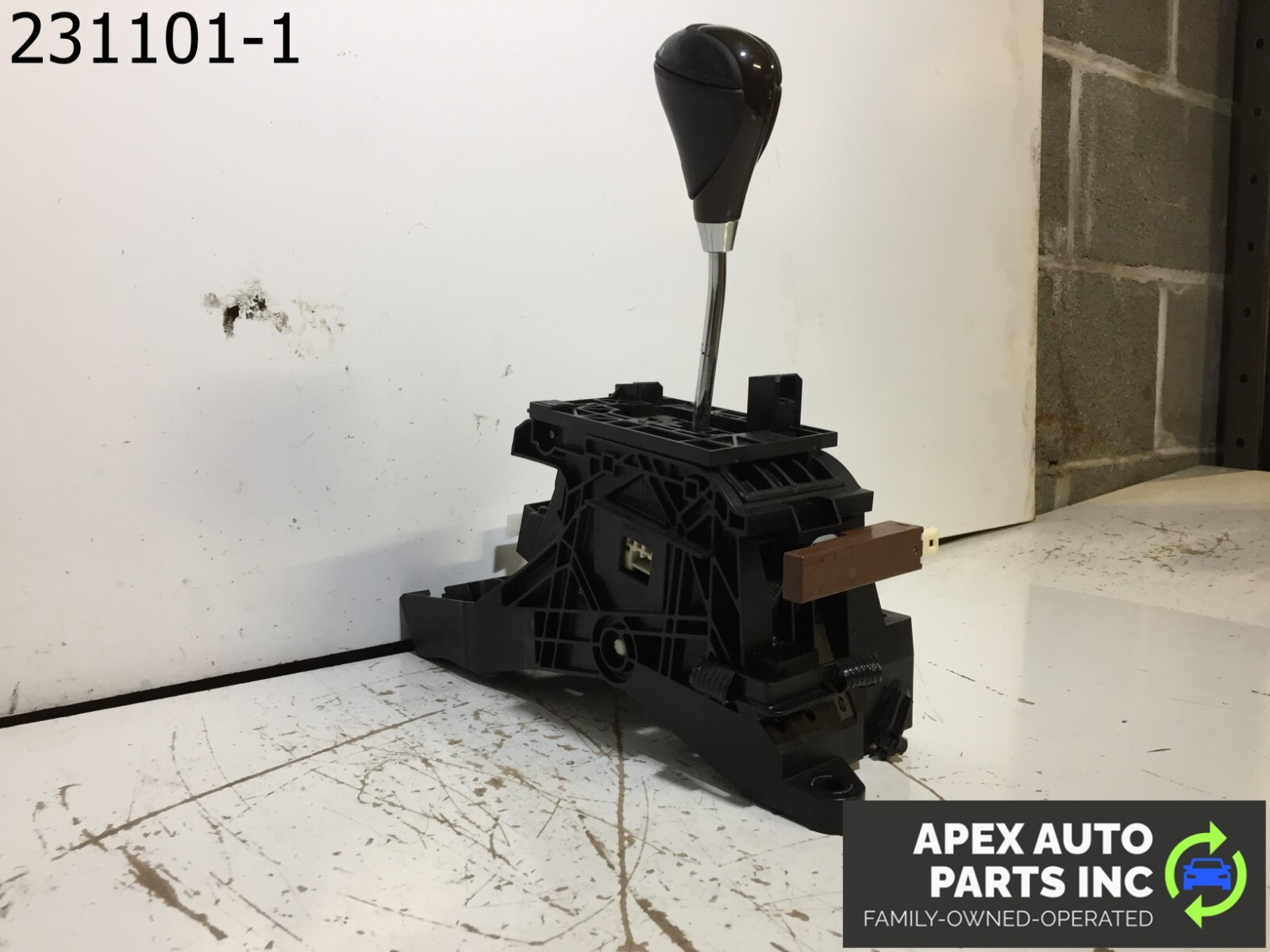 OEM 2015 Lexus ES350 AUTOMATIC TRANSMISSION SHIFTER ASSEMBLY - Image 6