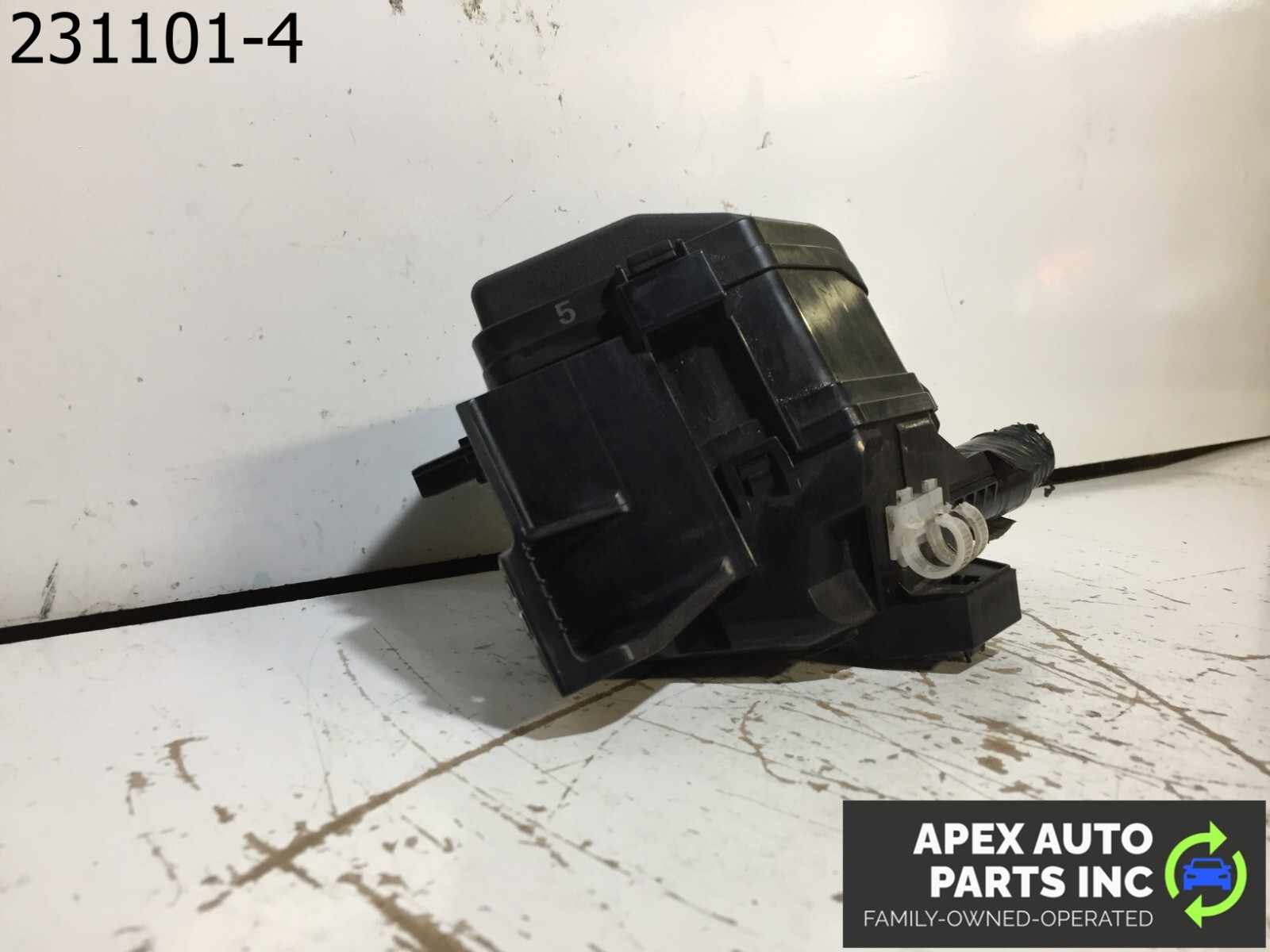 OEM 2015 Lexus ES350 Toyota Denso Relays Box Assembly Unit - Image 3