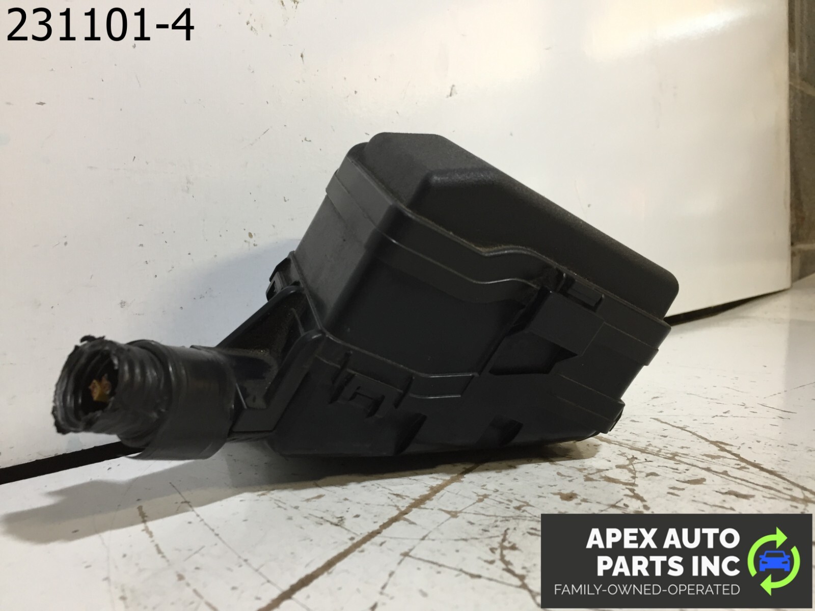 OEM 2015 Lexus ES350 Toyota Denso Relays Box Assembly Unit - Image 6