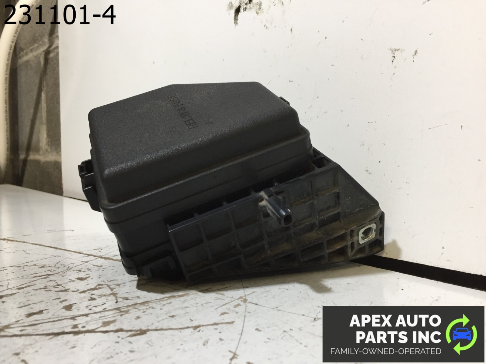 OEM 2015 Lexus ES350 Toyota Denso Relays Box Assembly Unit - Image 7