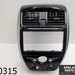 OEM 2016 Nissan Versa Note 1.6L DASH RADIO AC CONTROL TRIM BEZEL W/AC AIR VENTS