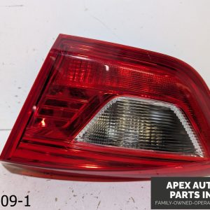 OEM 2017-2019 Chevrolet Cruze 1.4L Inner Taillight Halogen Right Passenger RH