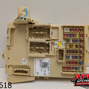 OEM 2018 Hyundai Elantra 2.0L cabin fuse relay block assy