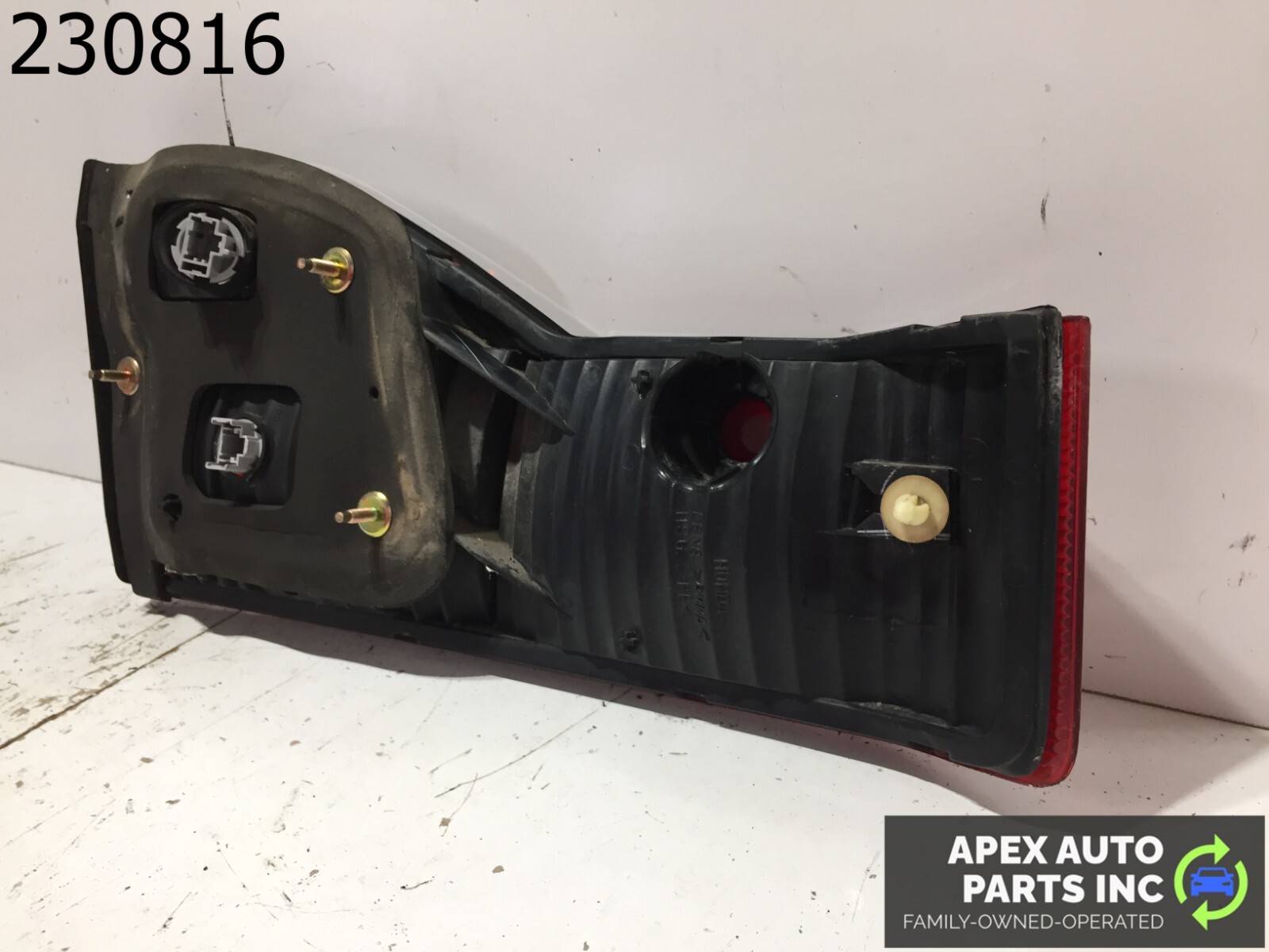 OEM 98-00 HONDA ACCORD SEDAN RIGHT PASSENGER SIDE INNER TAIL LIGHT REAR BACK - Image 7