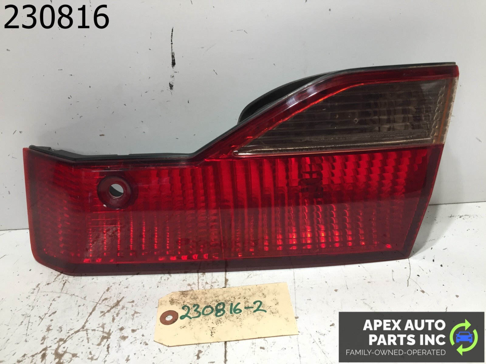 OEM 98-00 HONDA ACCORD SEDAN RIGHT PASSENGER SIDE INNER TAIL LIGHT REAR BACK
