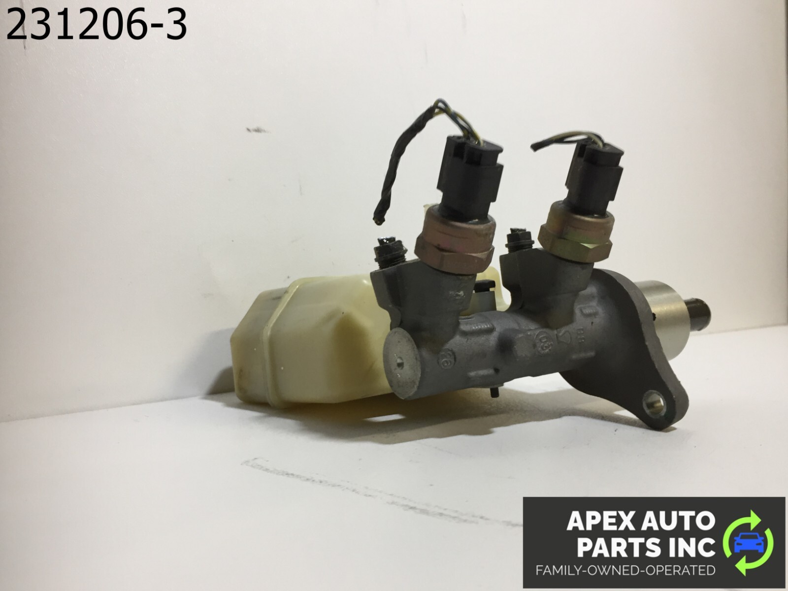 OEM BMW 325i 2004 Power Brake Master Cylinder Tank Bottle Reservoir - Image 6