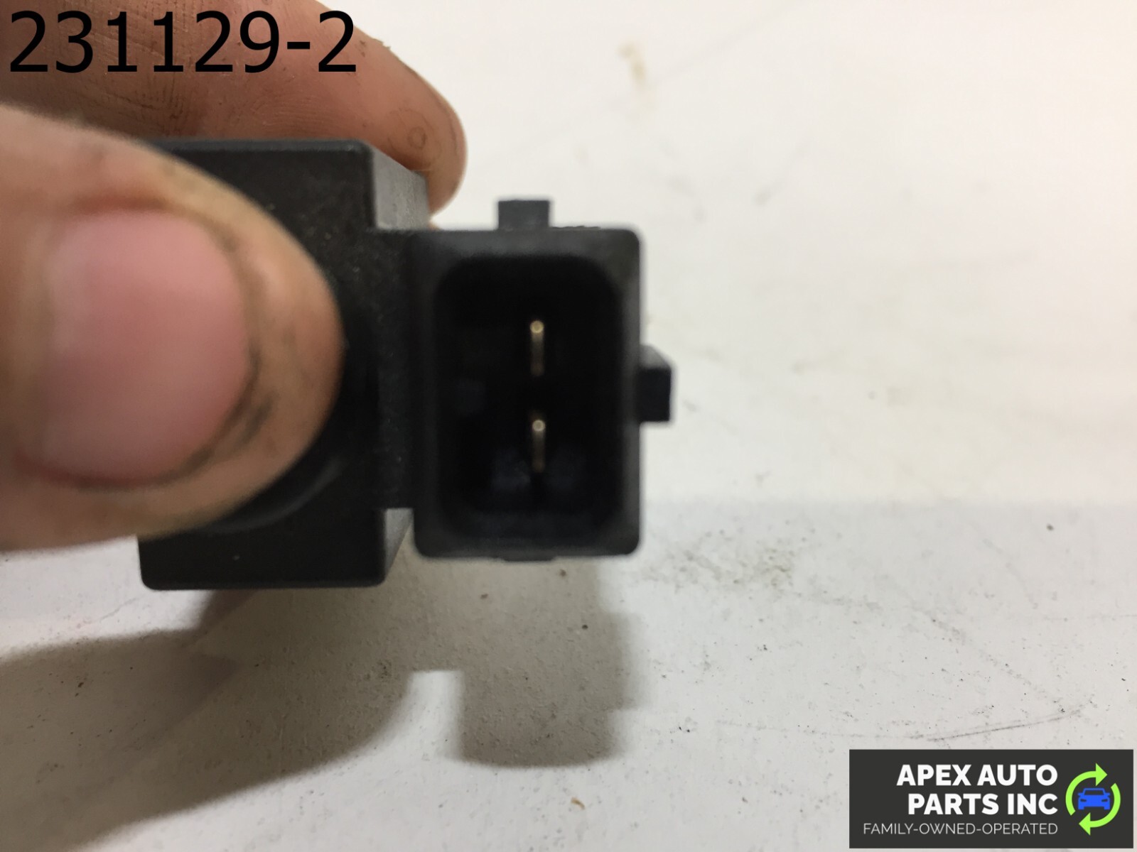 OEM BMW 745Li 2003 Exhaust Emissions Solenoid Valve Vacuum 7516375 - Image 8