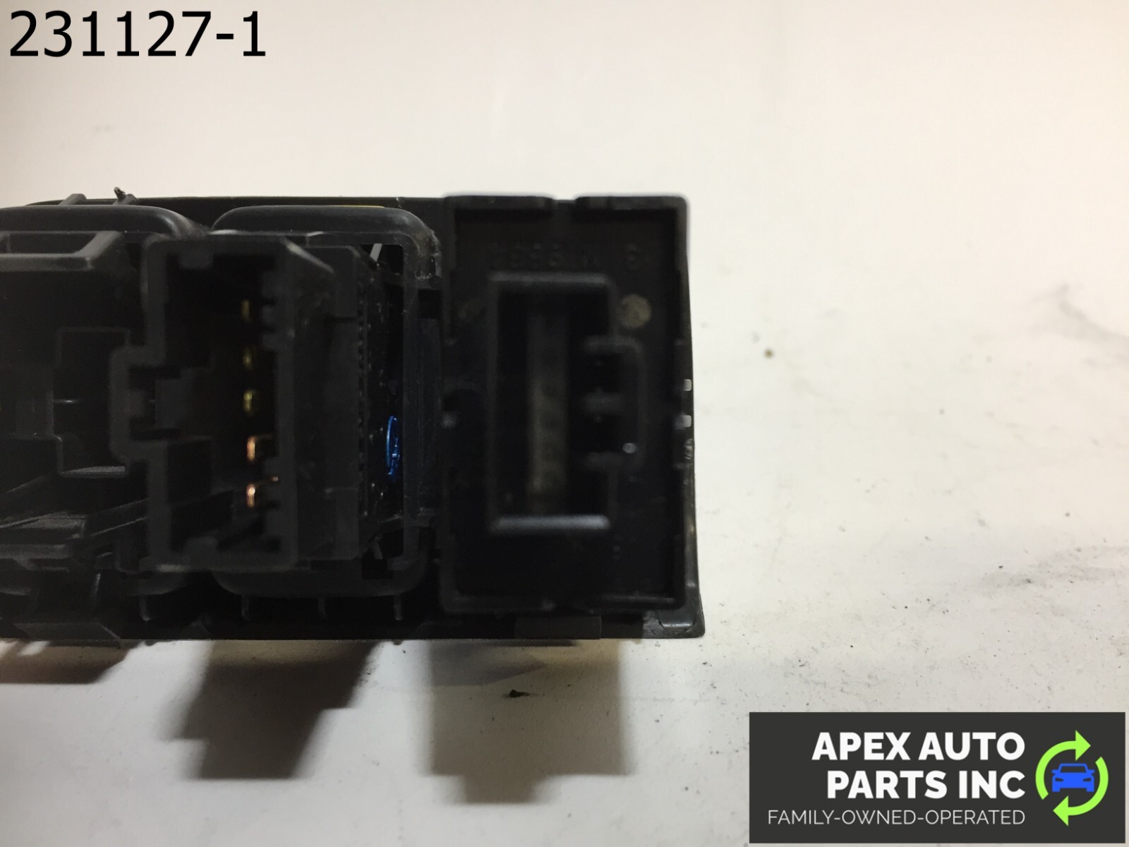 OEM Honda Accord 2005 Dash Control Trim Bezel TCS Sunroof Switch - Image 8