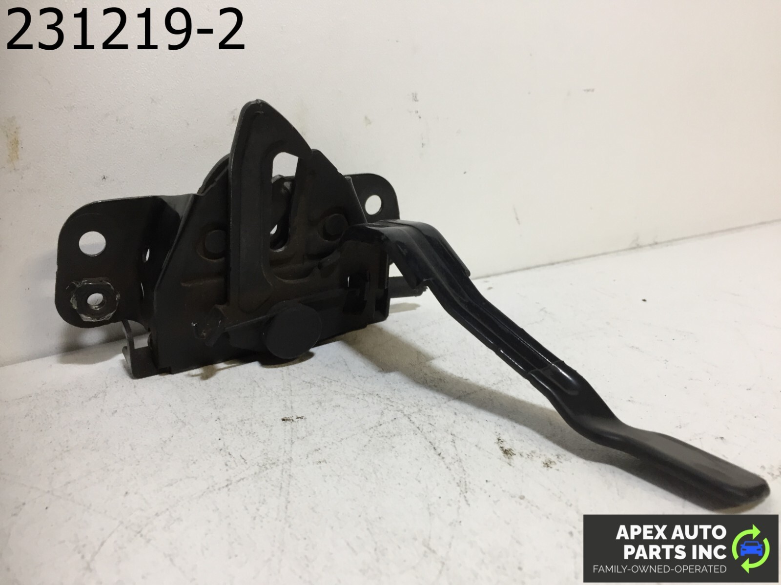 OEM Hyundai Elantra 2012 Hood Lock Latch 811303X000 - Image 7