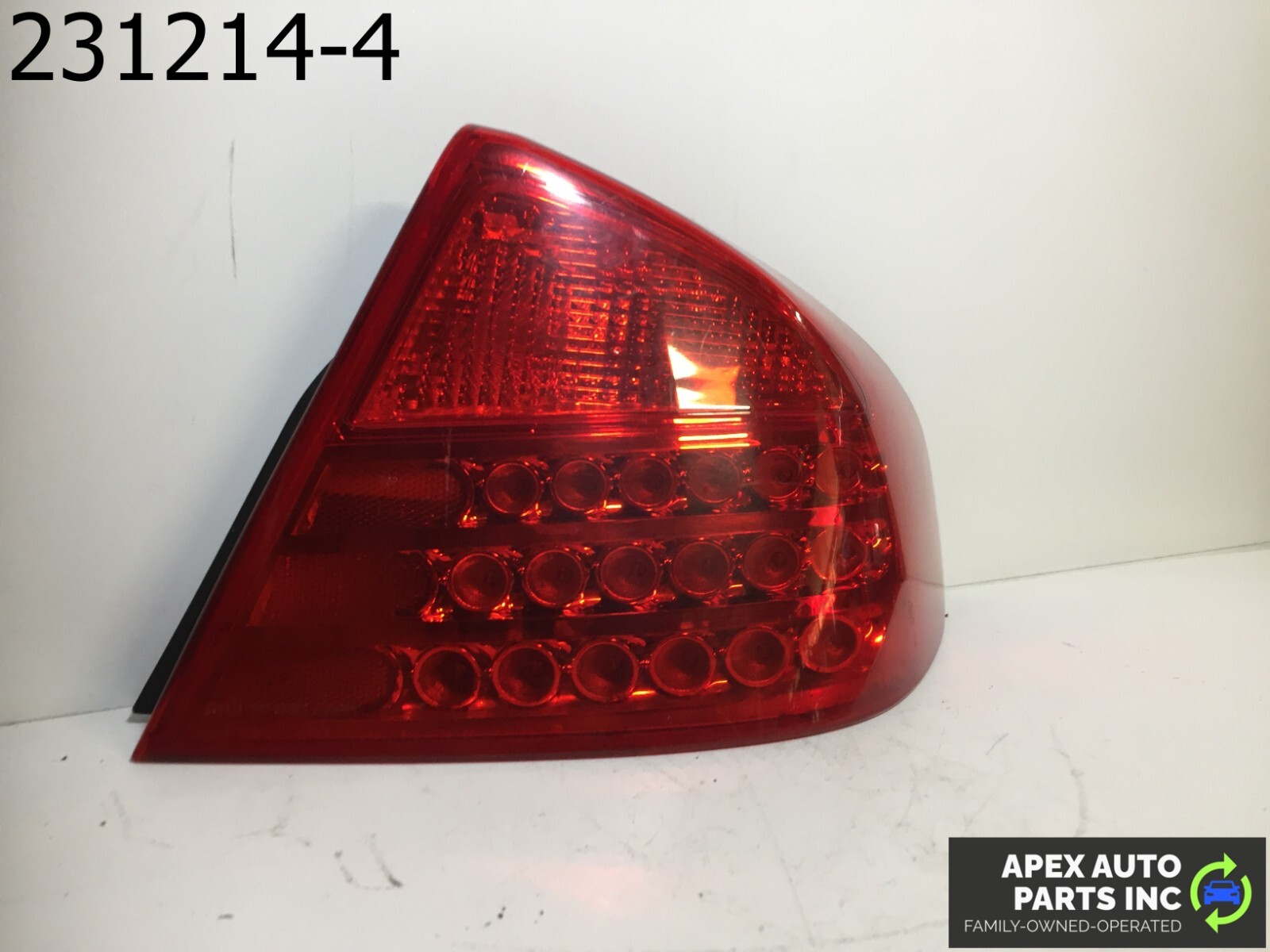 OEM Infiniti G35 2004 Right Passenger Rh Side Tail Light 7224K DG1 - Image 3