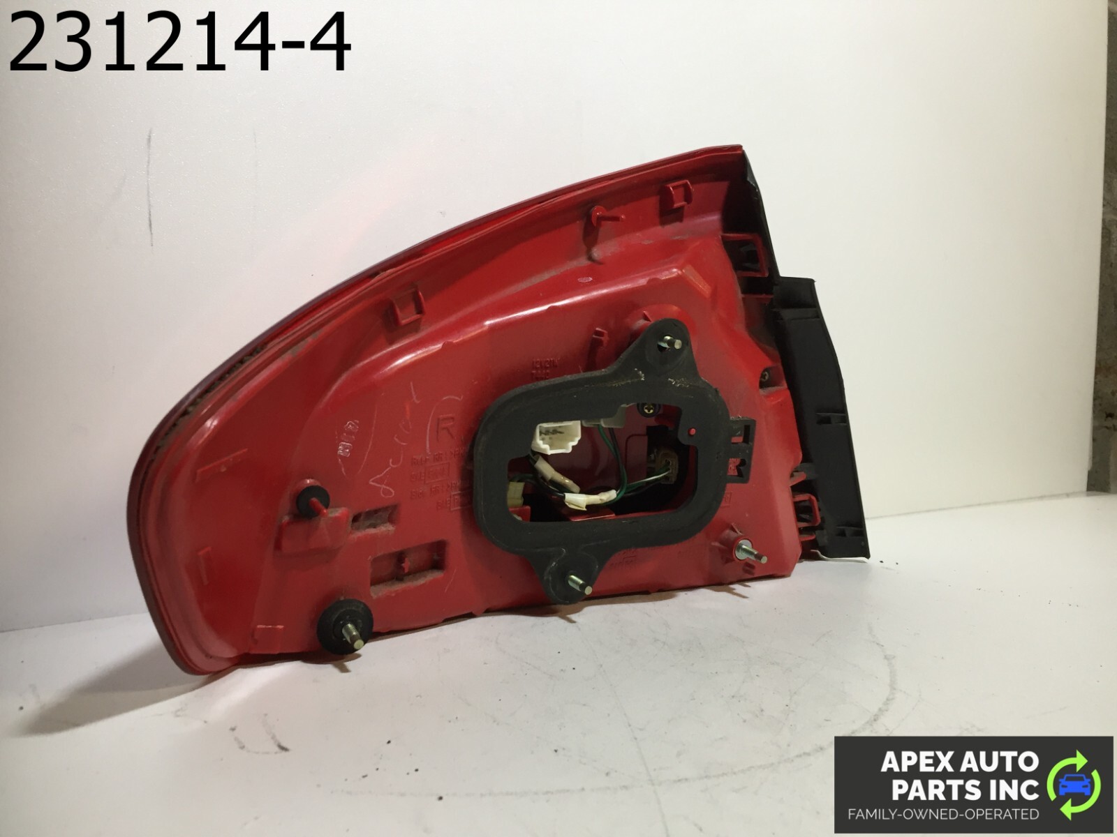 OEM Infiniti G35 2004 Right Passenger Rh Side Tail Light 7224K DG1 - Image 6