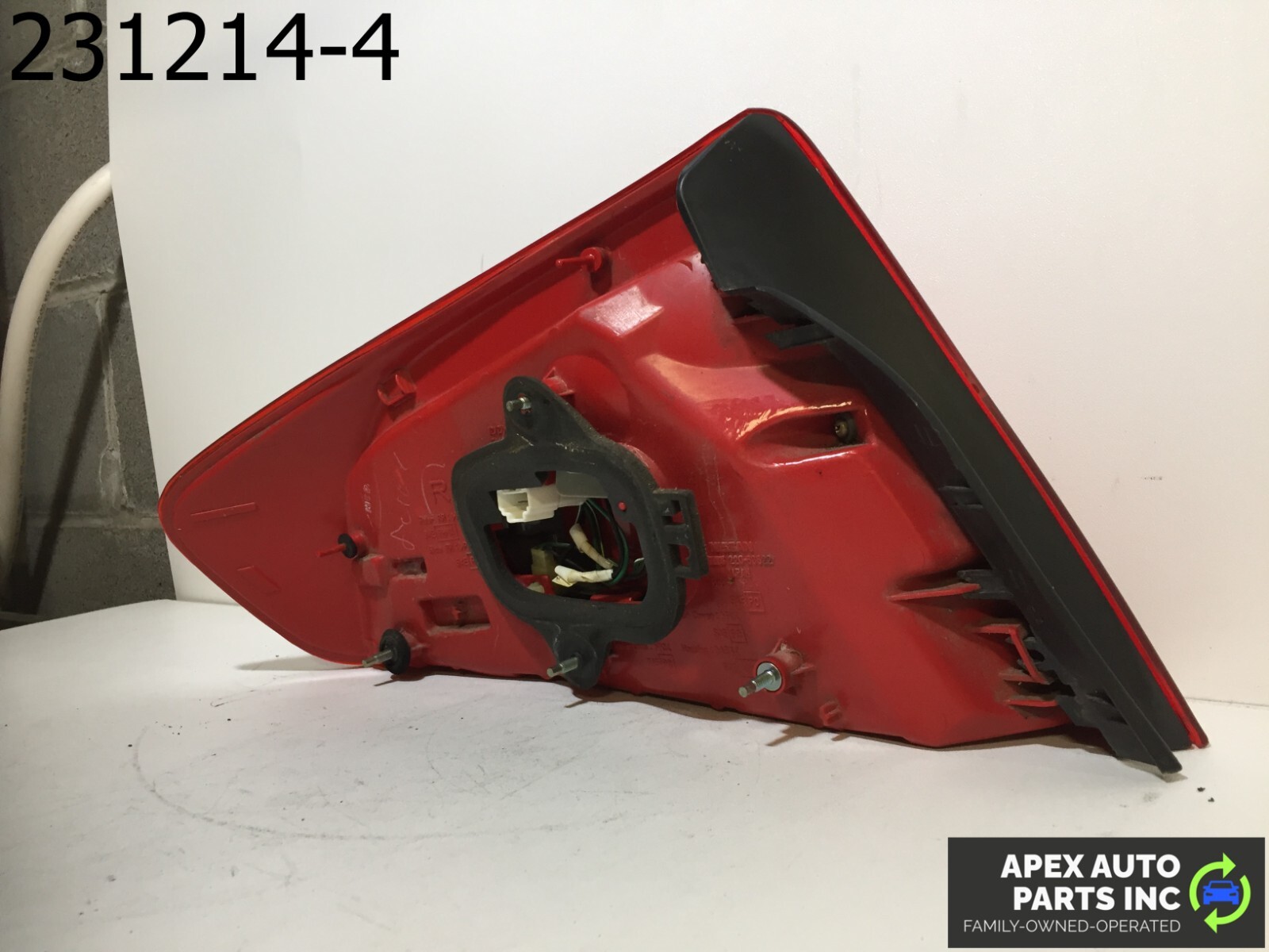 OEM Infiniti G35 2004 Right Passenger Rh Side Tail Light 7224K DG1 - Image 7