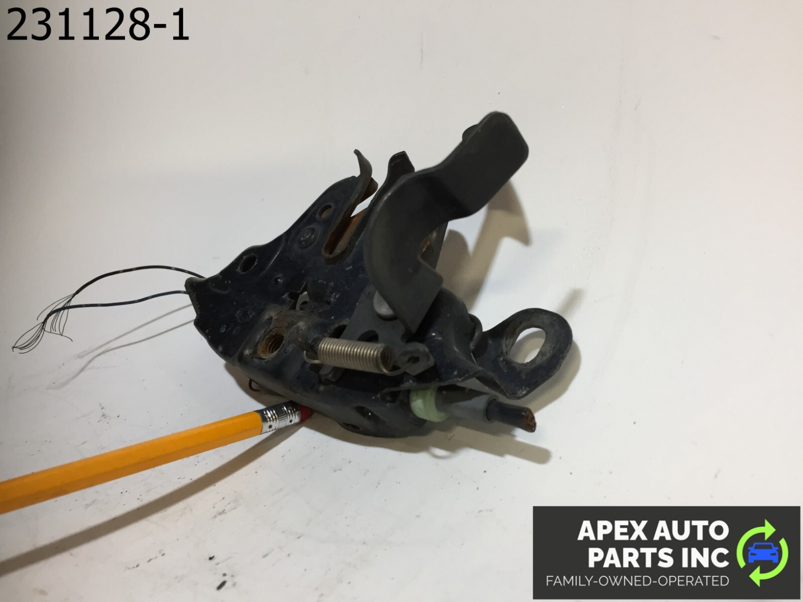 OEM Infiniti M35 2010 FRONT HOOD LATCH - Image 4