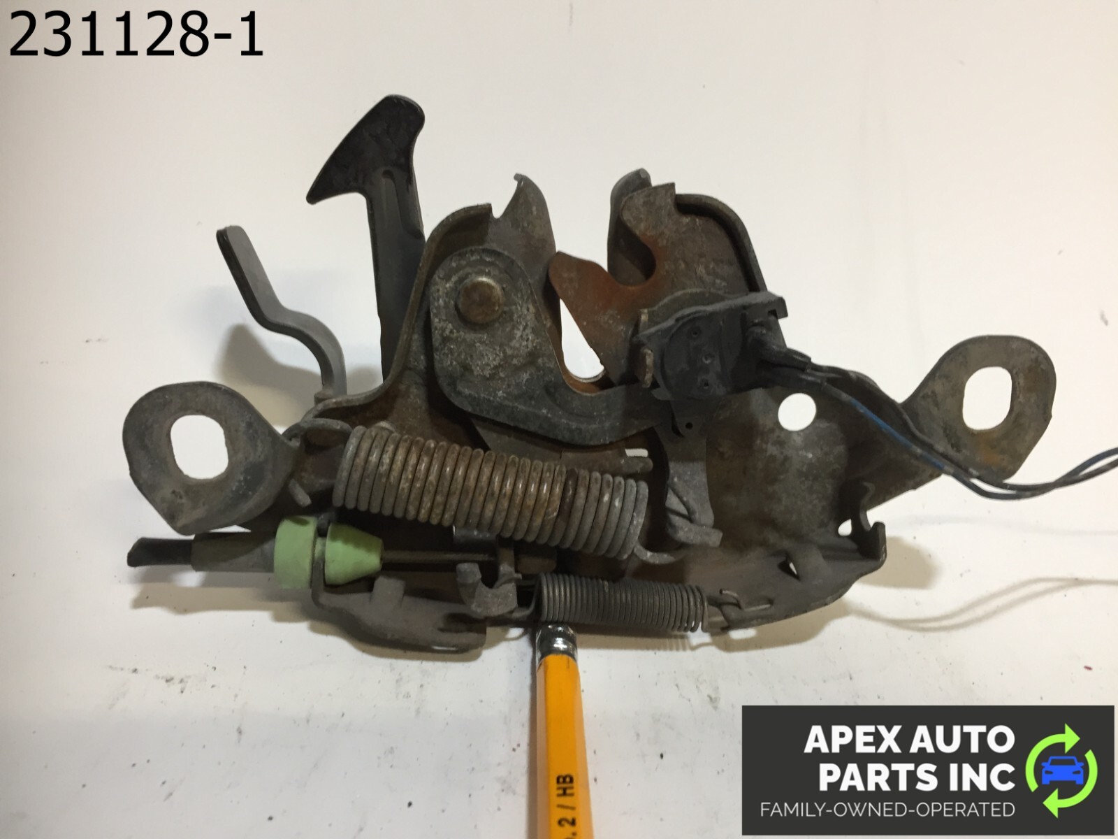 OEM Infiniti M35 2010 FRONT HOOD LATCH - Image 5