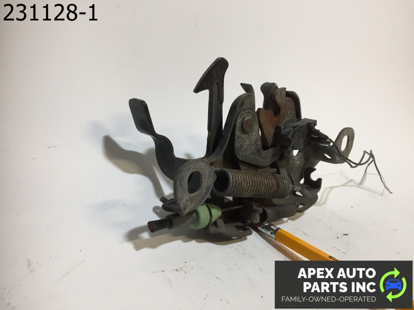 OEM Infiniti M35 2010 FRONT HOOD LATCH - Image 6