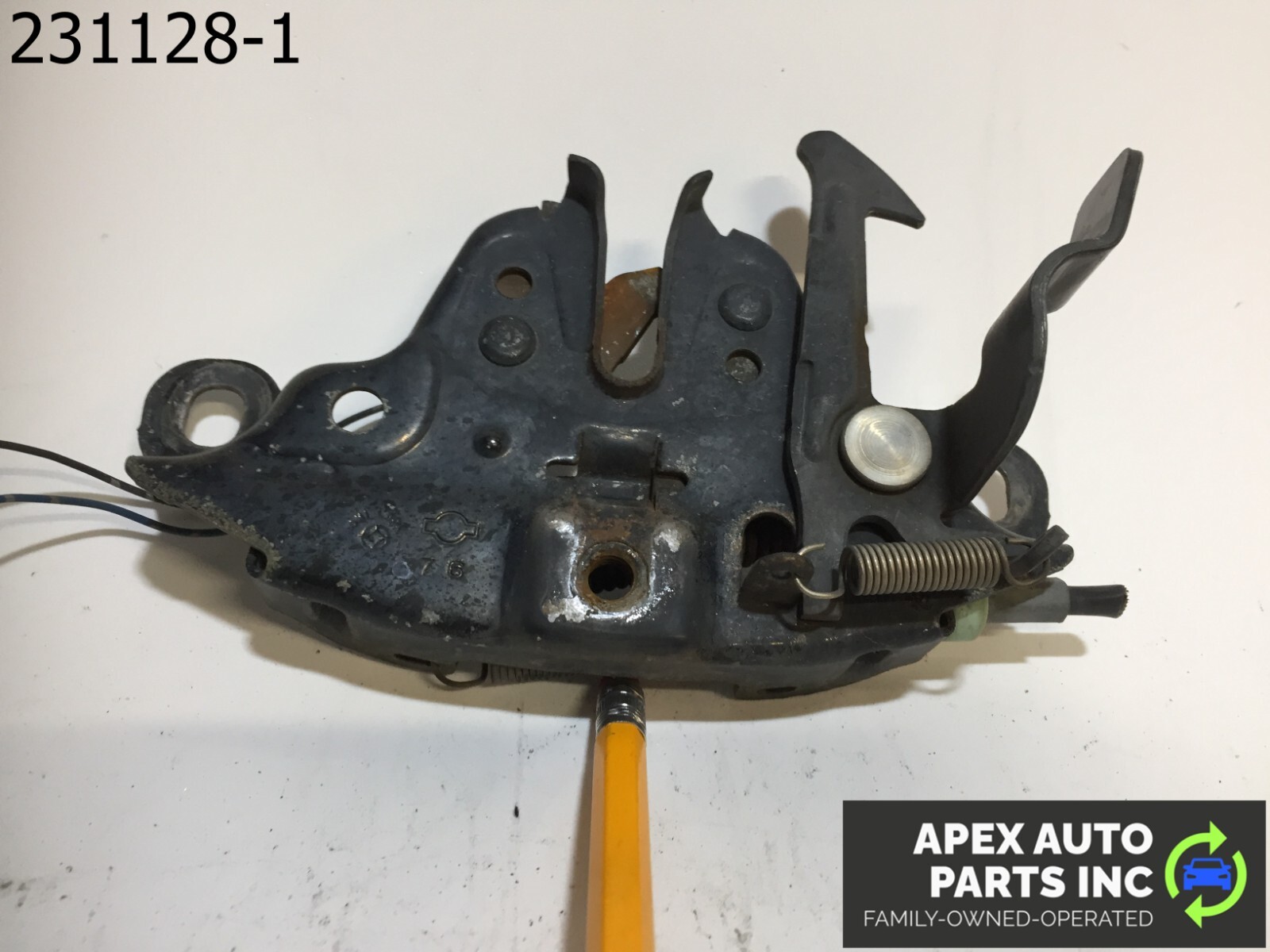 OEM Infiniti M35 2010 FRONT HOOD LATCH