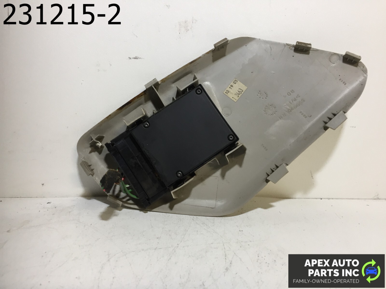 OEM Jeep Commander 2006 RIGHT FRONT SEAT ADJUSTMENT SWITCH WITH GRAY BEZEL - Image 5