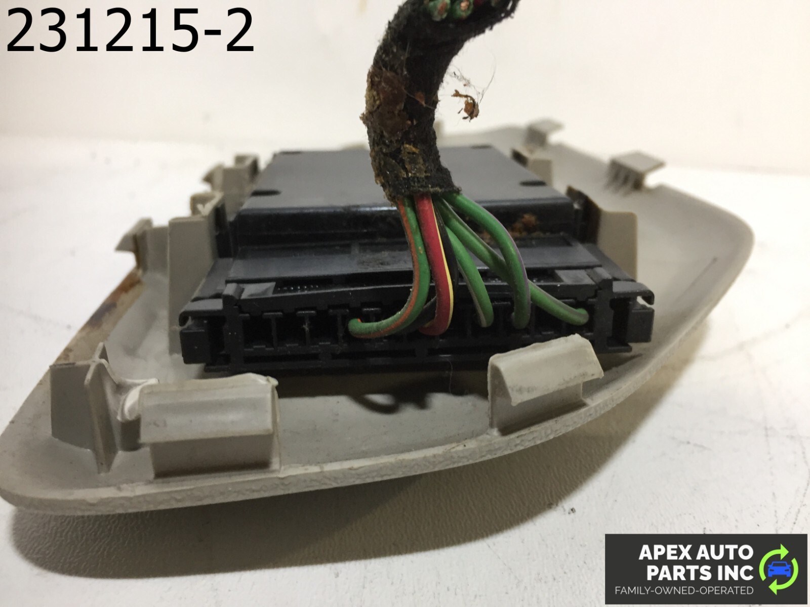 OEM Jeep Commander 2006 RIGHT FRONT SEAT ADJUSTMENT SWITCH WITH GRAY BEZEL - Image 8