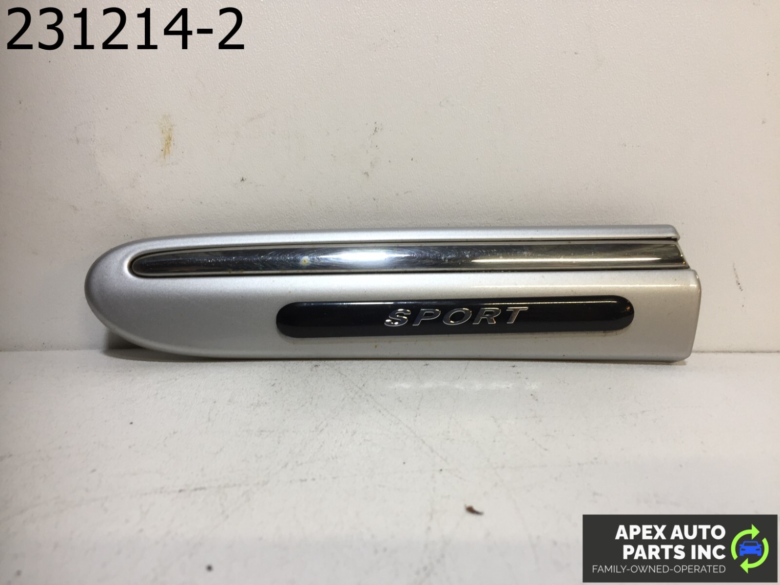 OEM Mercedes C230 2006 Front Left Driver Fender sport Molding Trim