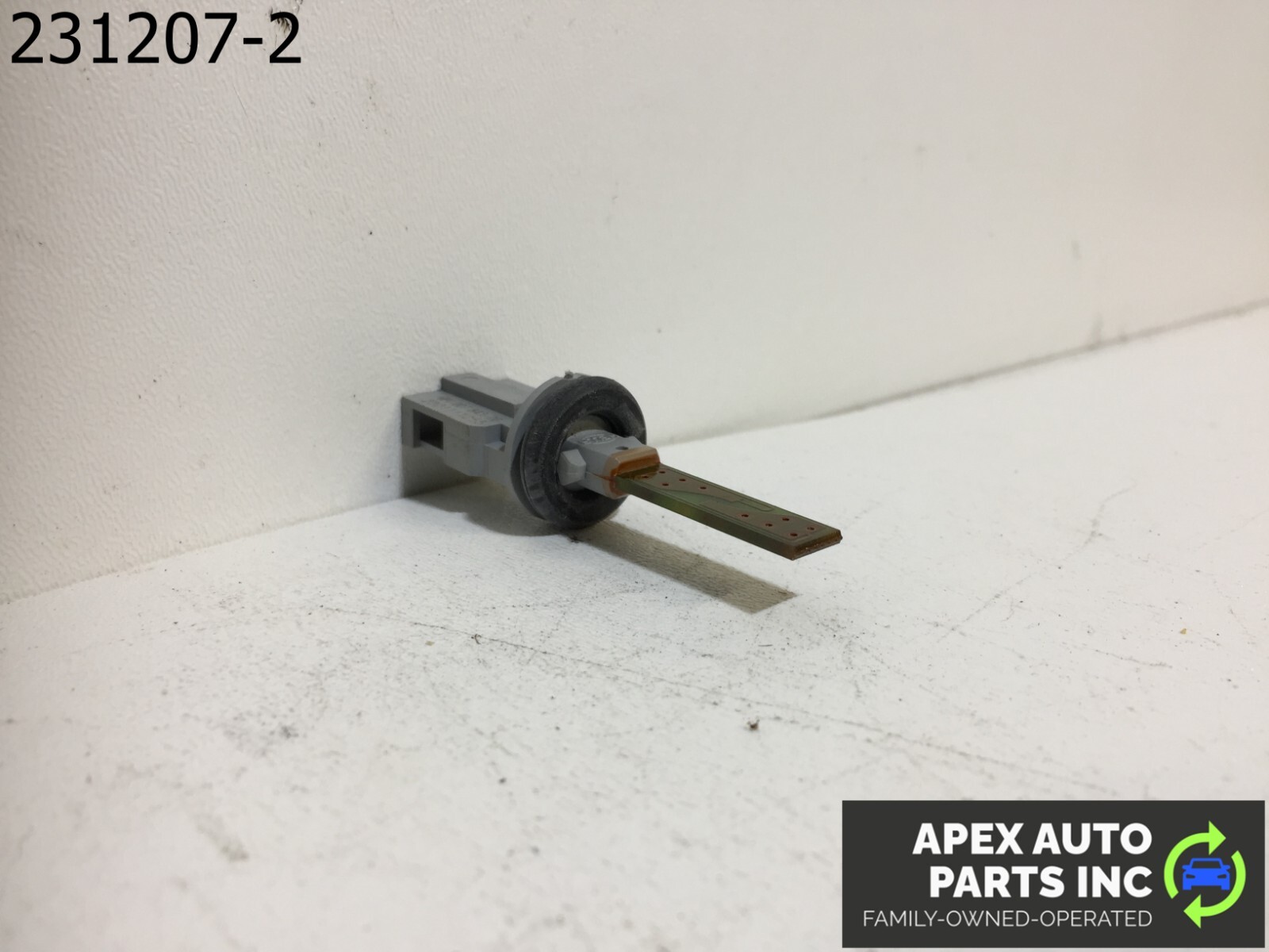 OEM Volkswagen CC 2012 HVAC Heater Core Temperature Sensor Standard AX362 - Image 6