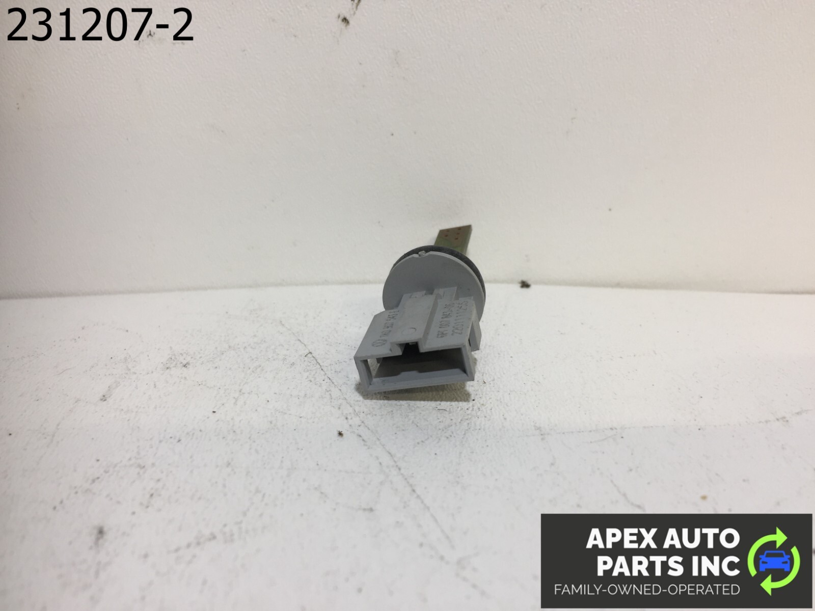 OEM Volkswagen CC 2012 HVAC Heater Core Temperature Sensor Standard AX362